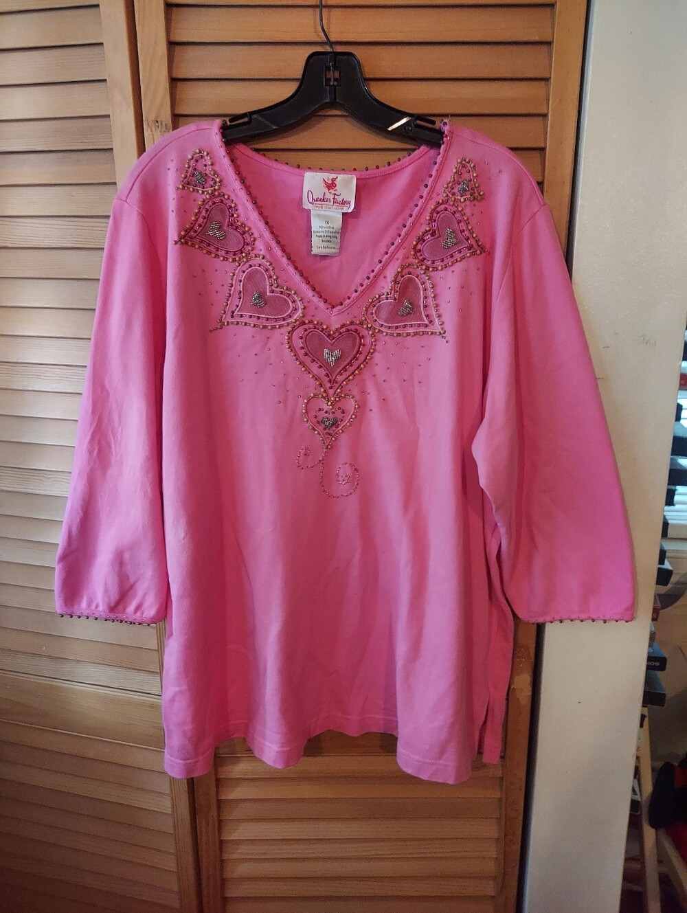 Quacker Factory Shirt Top Women's 1x Pink Beaded Hearts Novelty Romantic Vintage